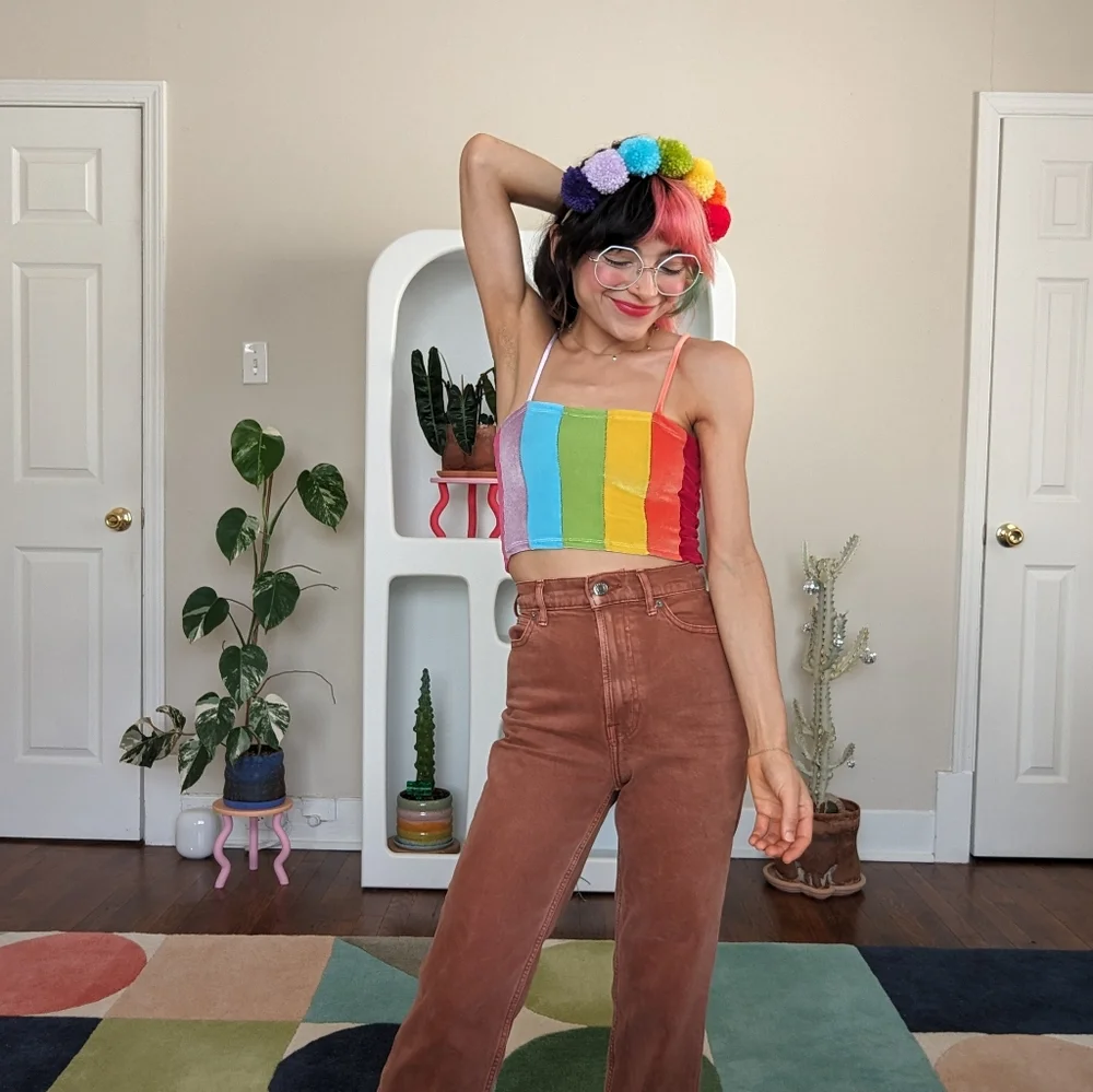 🚫 CLOTHING SWAPPED - K.S. Garner Rainbow Luna Top - Picture 2 of 7